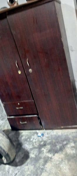 Table and almari for sale 1