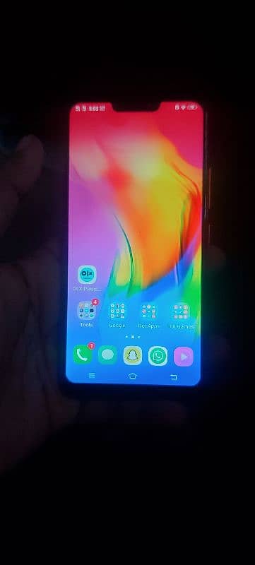 vivo y83. . 6 gb ram /128 gb memory . . 5