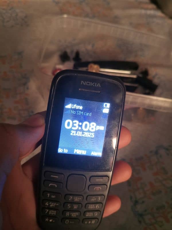 nokia 105 with box charger 0