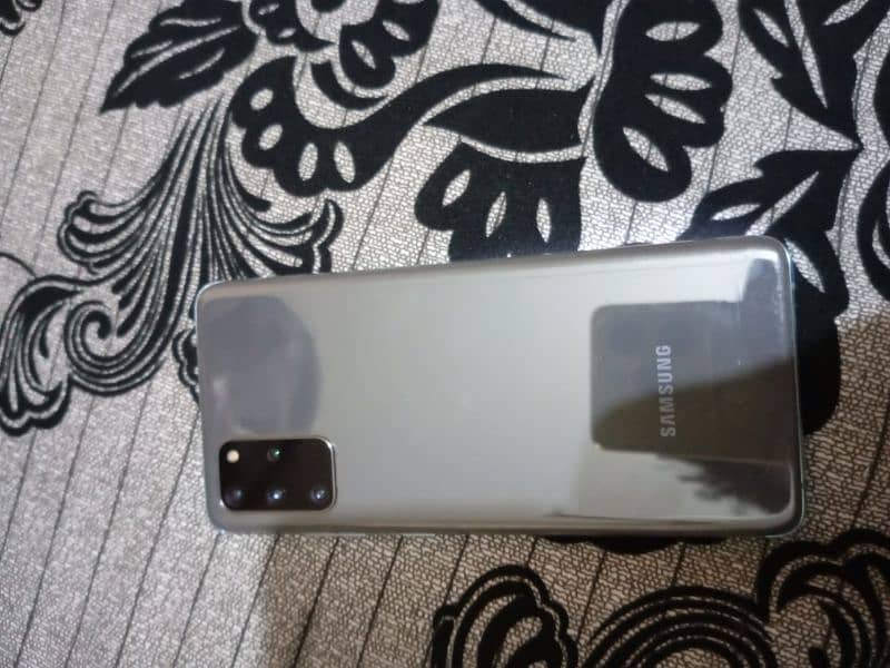 Samsung S20 Plus 128Gb 8GB Offical PTA 1