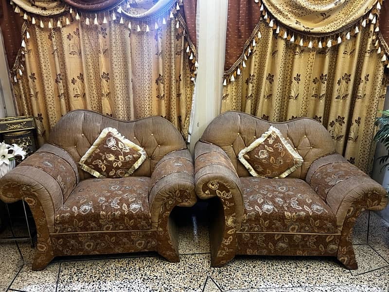 7 seater sofa for sale in Chur Rwp 6