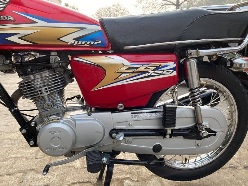 Honda CG 125 (2020 Model) Red Edition For Sale in Lahore 1