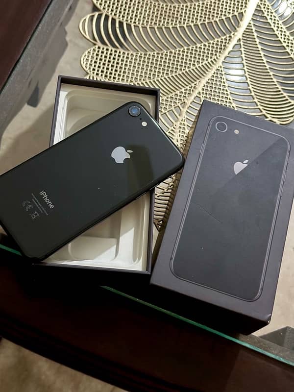 iphone 8 64gb pta Approved brand new 0