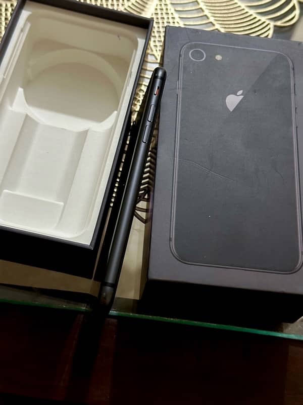 iphone 8 64gb pta Approved brand new 2