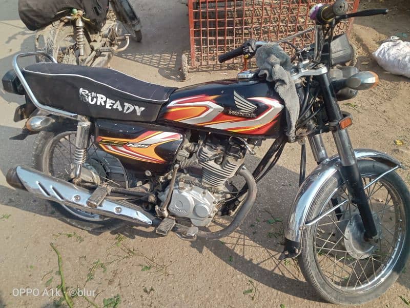 Honda CG 125 good condition Hyderabad no h model 22 h advance 0