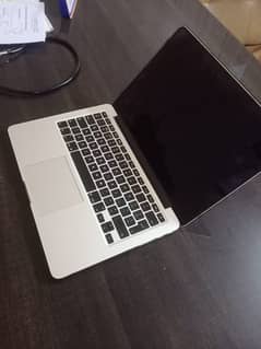 macbook pro 2015 i5 with original charger