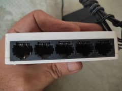 Tenda Networking Switch 5 port Like New at Throw Away Price