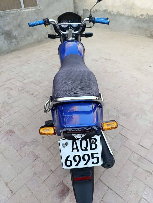 Honda 100 pridor one hand used like new 4