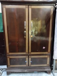 IRON ALMARI GOOD CONDITION ALL LOCK OK