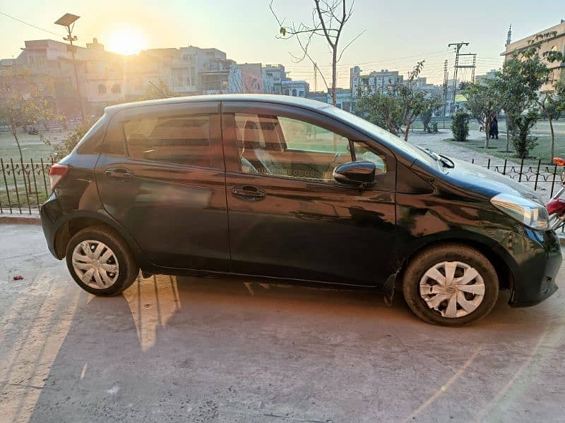 Toyota Vitz 2015 1