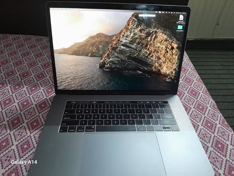 MacBook Pro 2019 2