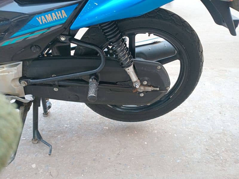 yamaha 125 ZDX 1