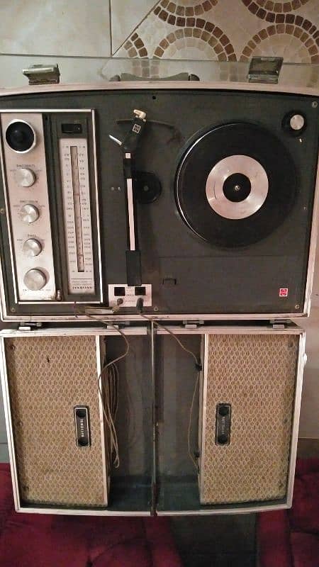 old antique Sanyo changer vinly record player 2