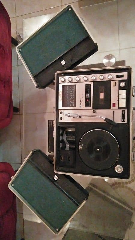 old antique Sanyo changer vinly record player 8