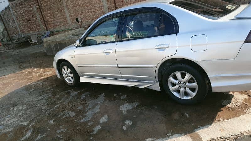 Honda Civic VTi 2005 4