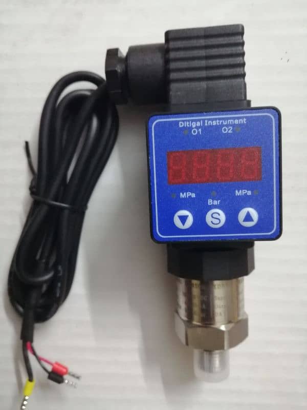 pressure transmitter 4