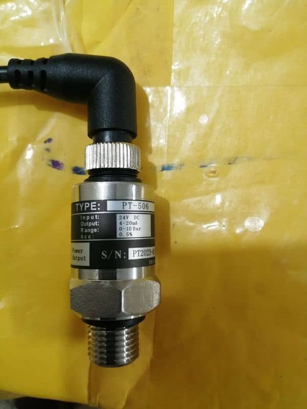 pressure transmitter 8