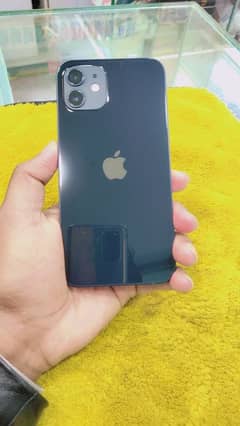 i phone 12 candition 10/10  64gb watar packe halth 100