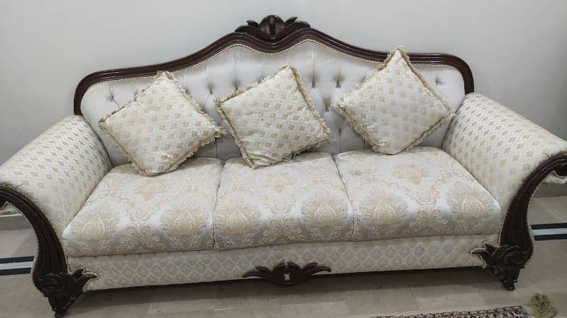 5 Seater Dewan Sofa Set Brand New Condition. 0