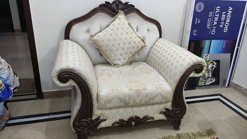 5 Seater Dewan Sofa Set Brand New Condition. 2