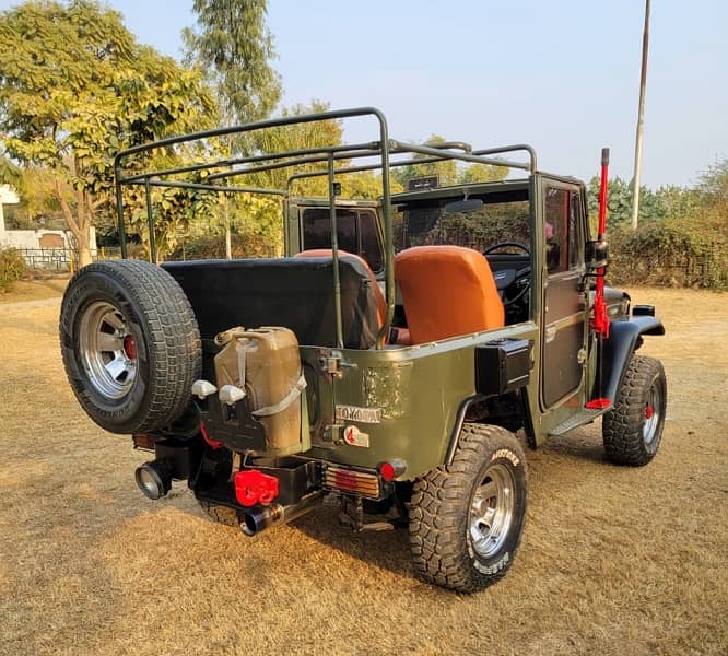 Toyota Land Cruiser FJ40 1981 11