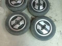 Alloy Rims Wheel With Tubeless Tyres