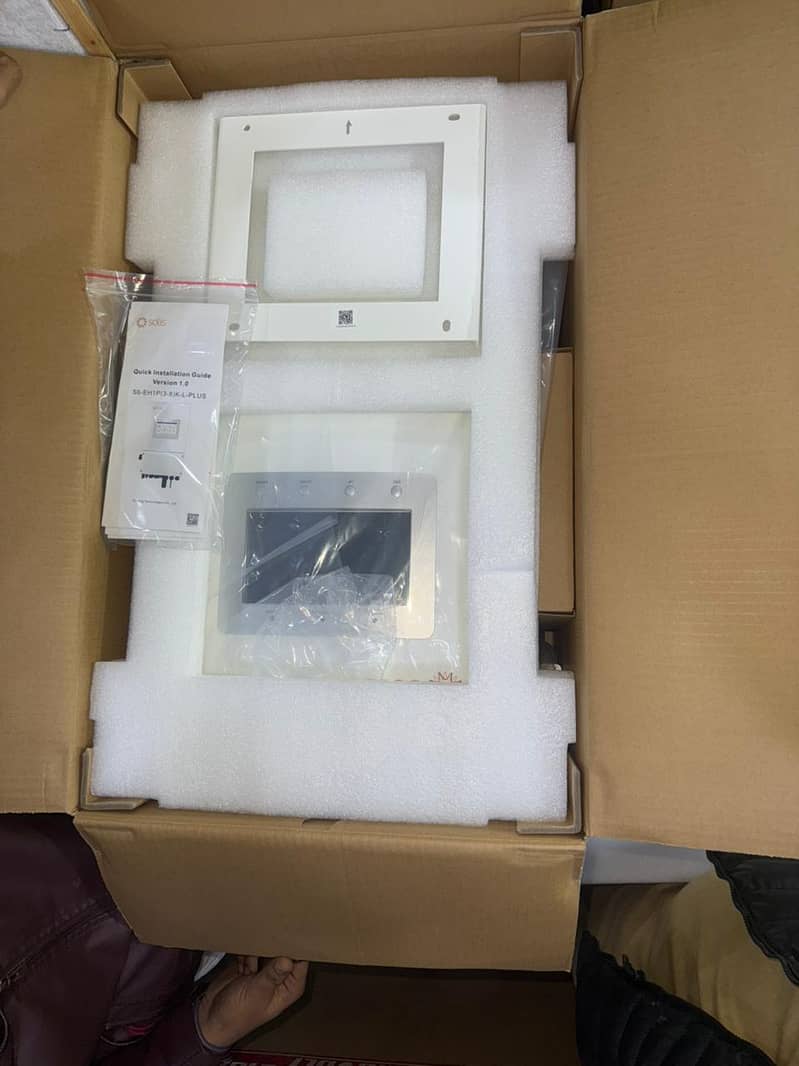 Solis S6-EH1P6K-L-PLUS 6KW hybrid Solar Inverter 2025 Model 8