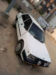 Nissan Sunny 1986