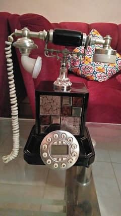 antique dailer telephone