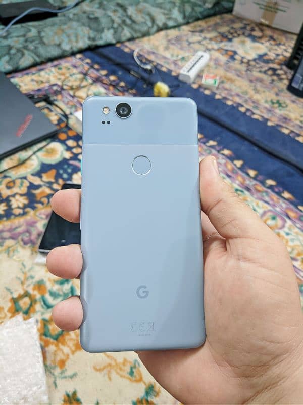 Pixel 2, 4gb 64gb Unapproved SIM time remaining (mix condition) 6