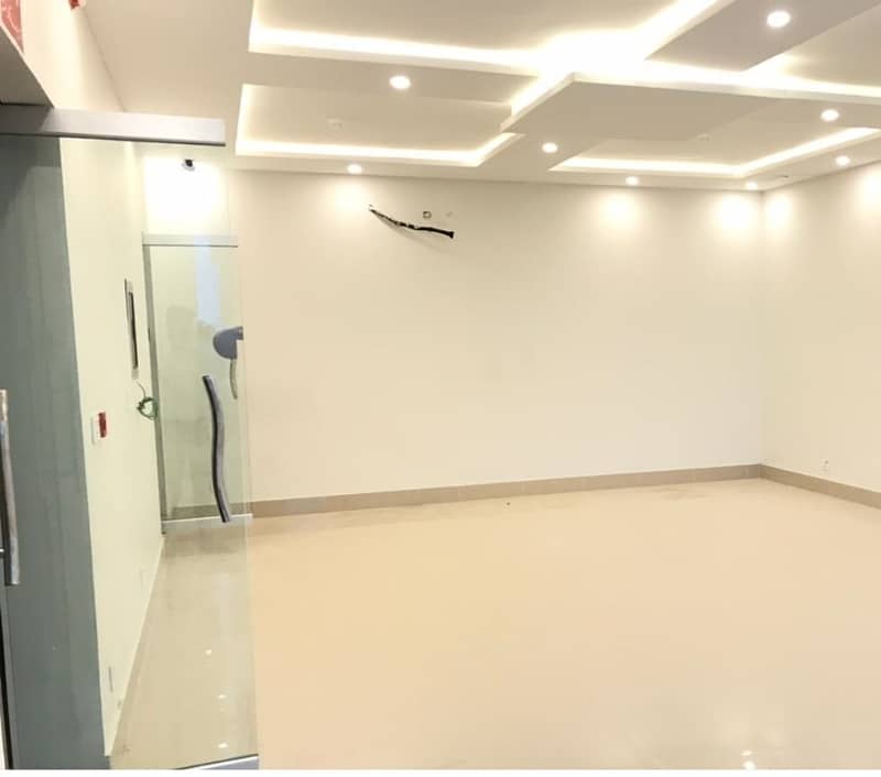 DHA Phase 6 Main Boulevard 4 Marla Office Available For Rent In Very Reasonable Rent 9