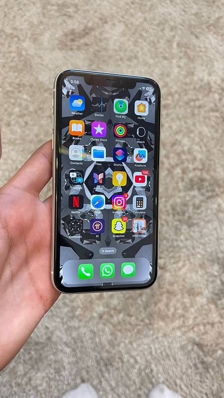 iPhone 11 64 GB JV SIM 4