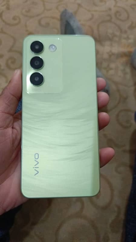 vivo Y100 0