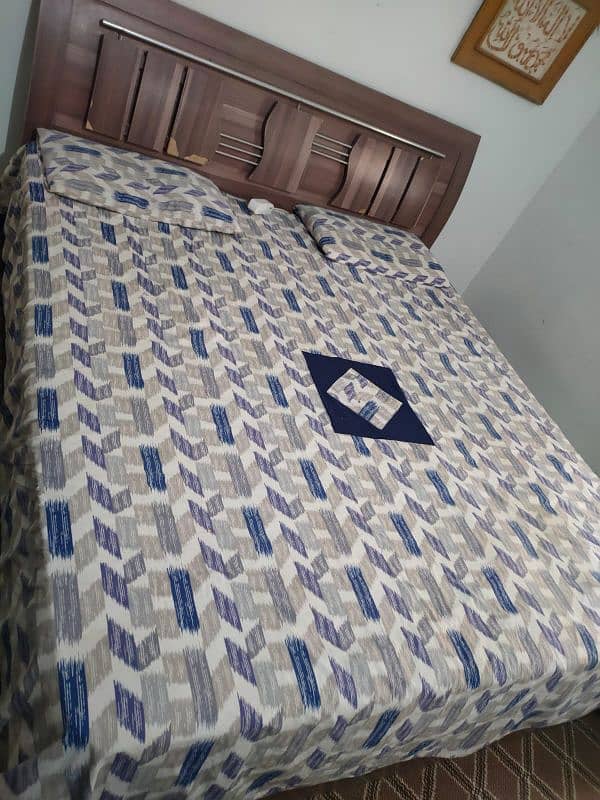 king size bed with mattress 0