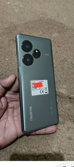 Realme GT 6