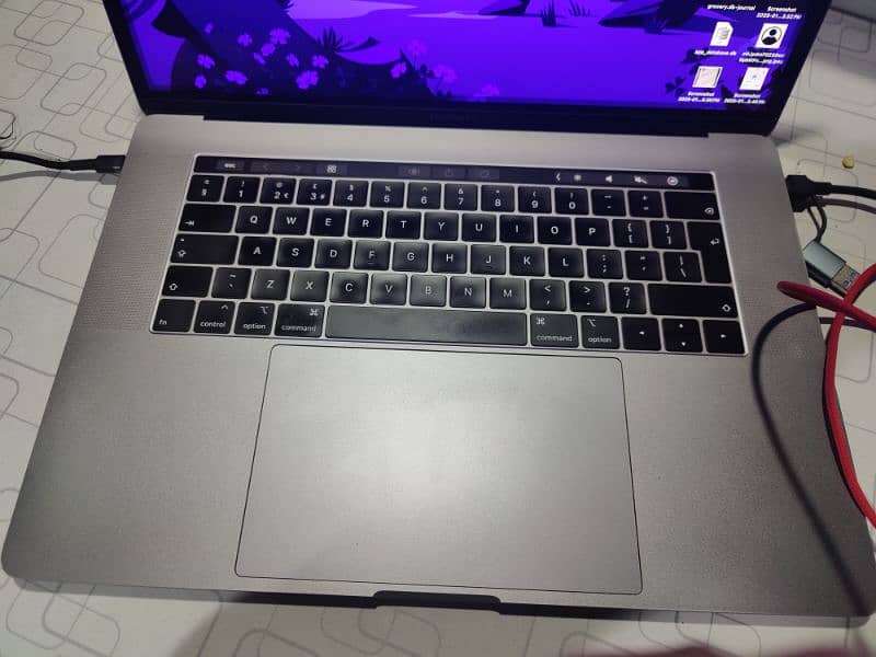 Apple MacBook Pro 2018 i7 16/512 Gb 2