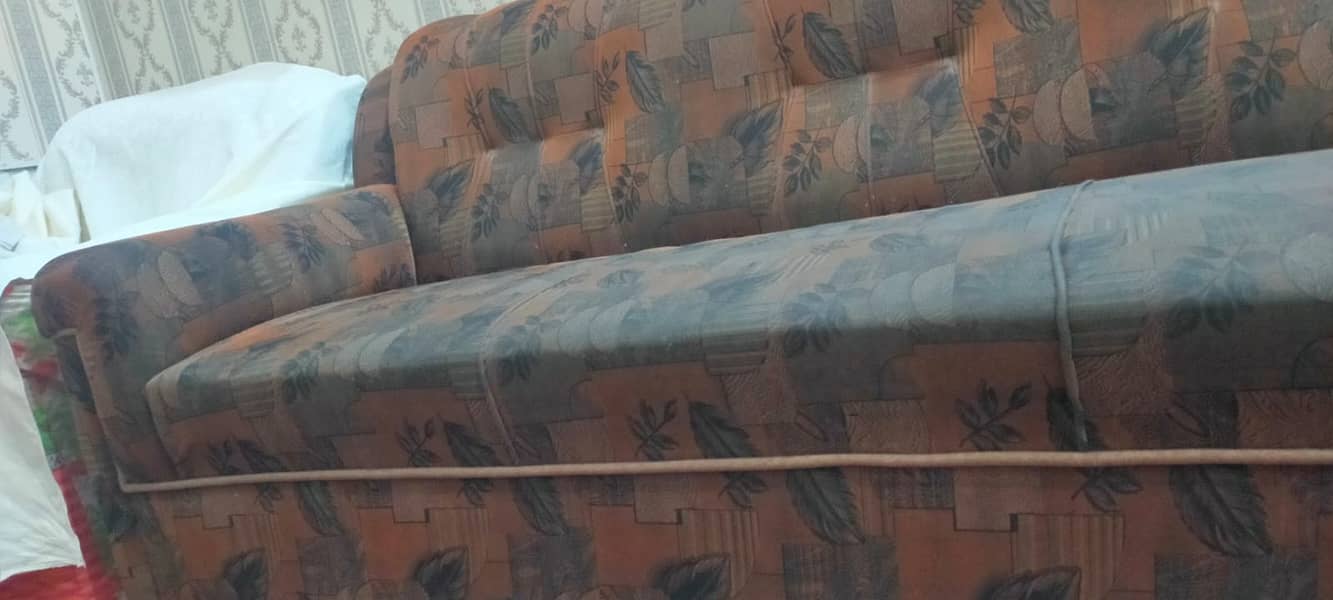 05 seaters Sofa Set For sale Home used 1