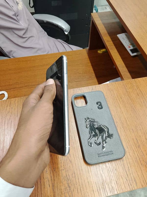 iphone 11 pro Maxx factory 15