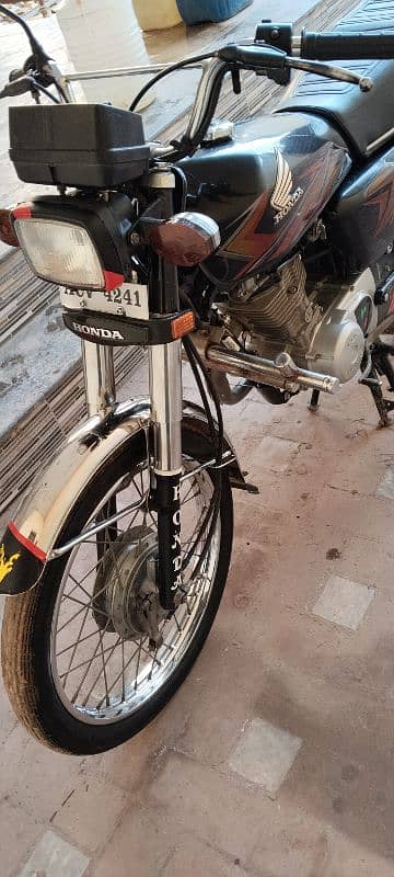 Honda 125 good Lush condusion bike 1