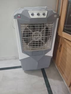 Canon Air Cooler Used only 4 months Brand New