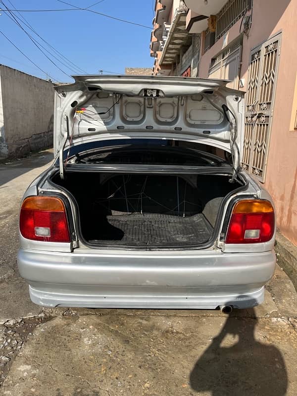 Suzuki Baleno 2003 9