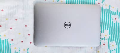 Urgently sale dell core i7 laptop 256gb ssd M. 2 with touch screen