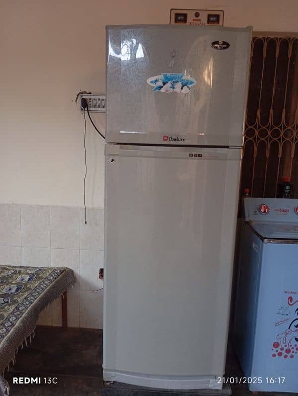 dawalance full size fridge 0