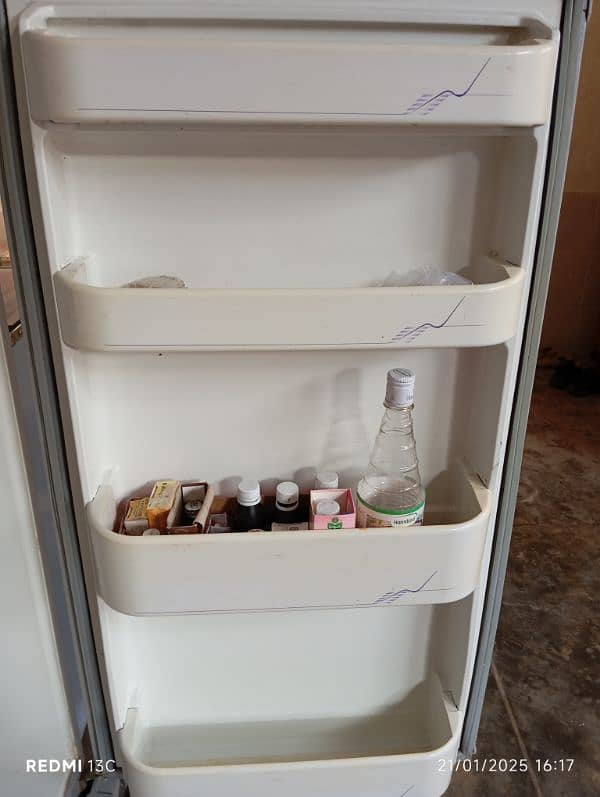 dawalance full size fridge 3