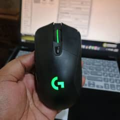 Logitech G703 Lightweight Gaming Mouse