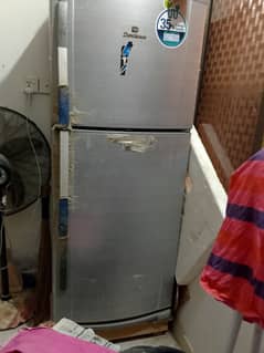 Dawlance fridge 15cubic feet with wood chowki