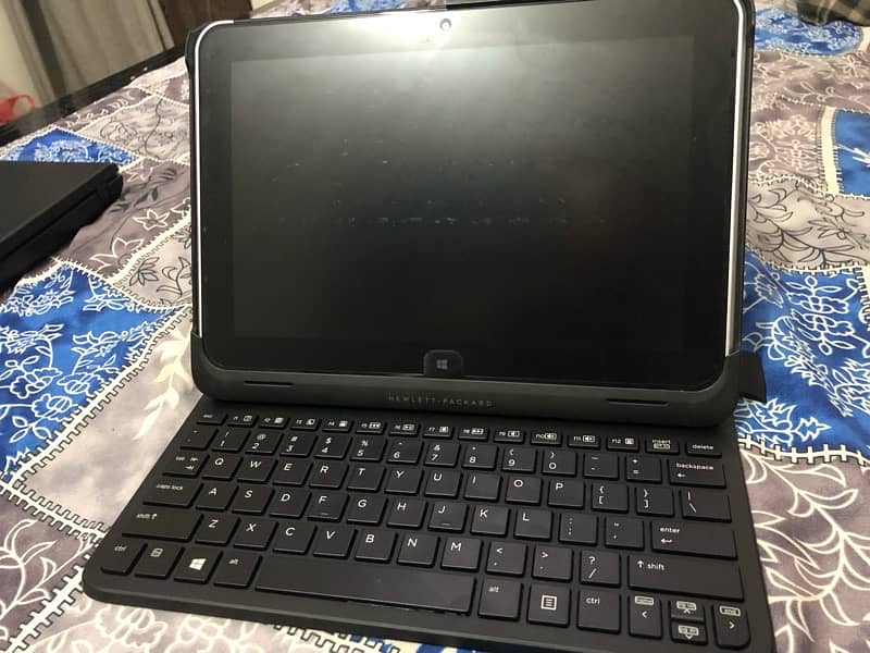 Hp elite pad 60gb with original charger 3