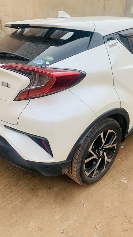 Toyota C-HR 2018 4