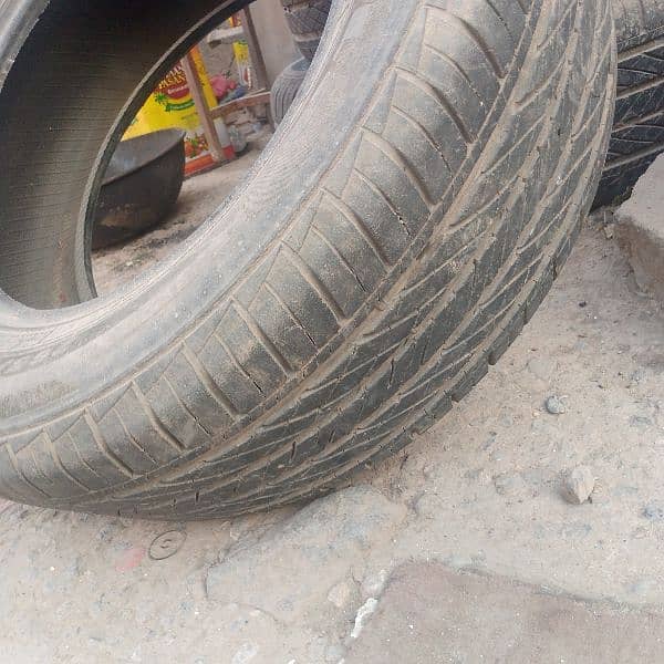 toyota 4/4 Tyres 0