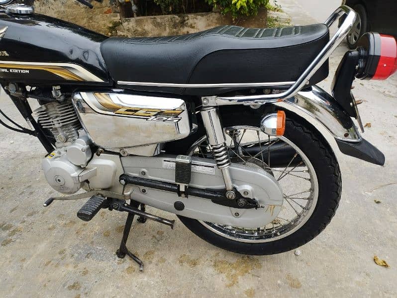 HONDA CG125 SPECIAL EDITION 2020 7